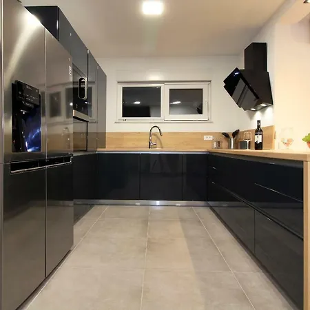 빌라 Navis Heated Pool 마카르스카