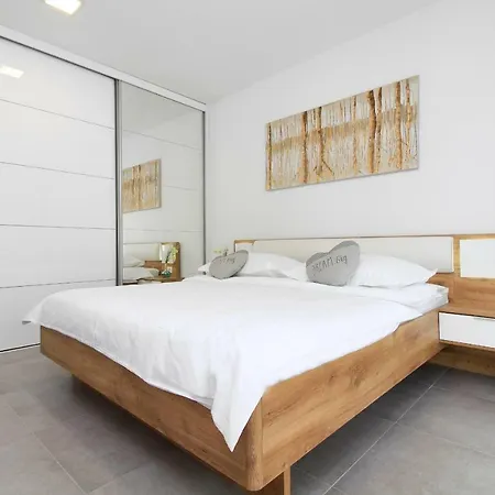 Vila Navis Heated Pool *