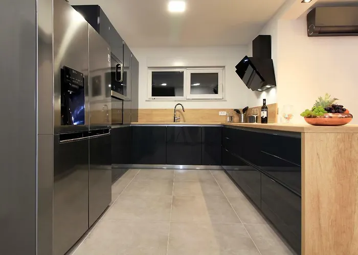 וילה Navis Heated Pool מאקרסקה